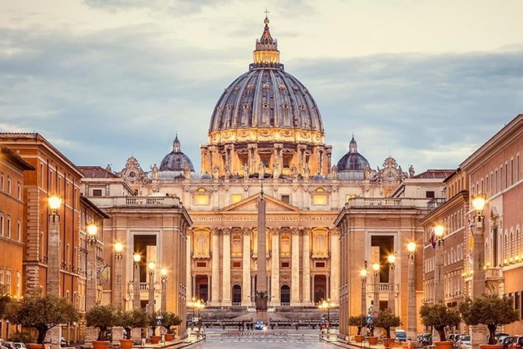 Apartment Your Vatican *